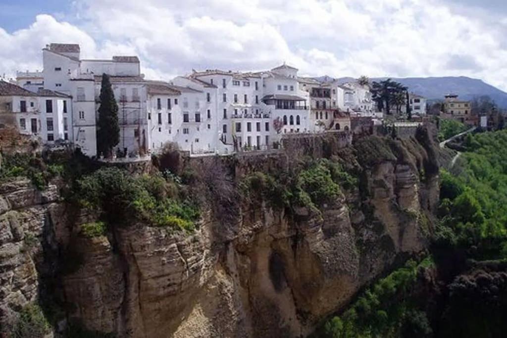 Flat In Front Of Alameda Del Tajo Leilighet Ronda Eksteriør bilde